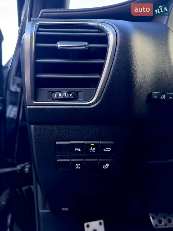 Внедорожник / Кроссовер Lexus NX 2017 в Луцке