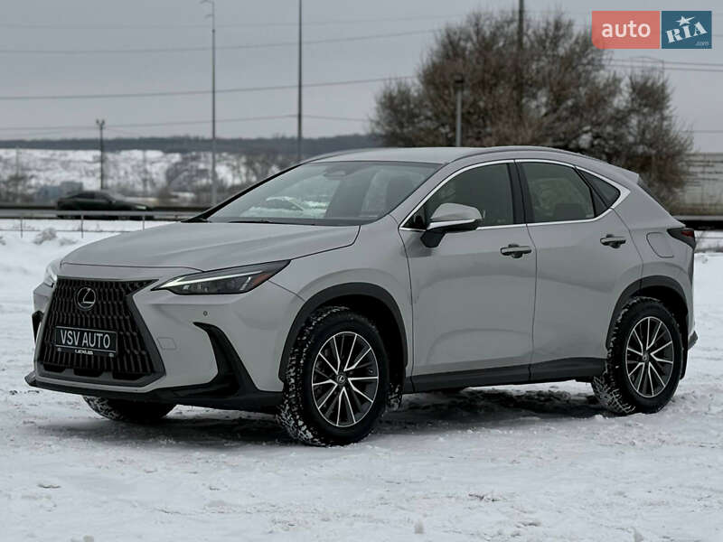 Lexus NX 2022
