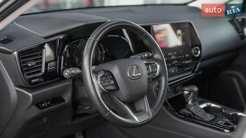 Позашляховик / Кросовер Lexus NX 2023 в Львові