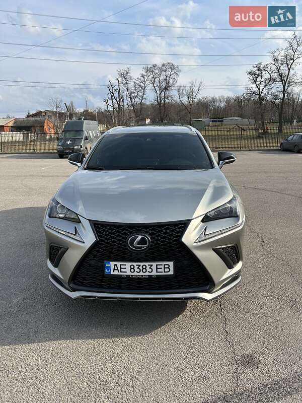 Lexus NX 2018