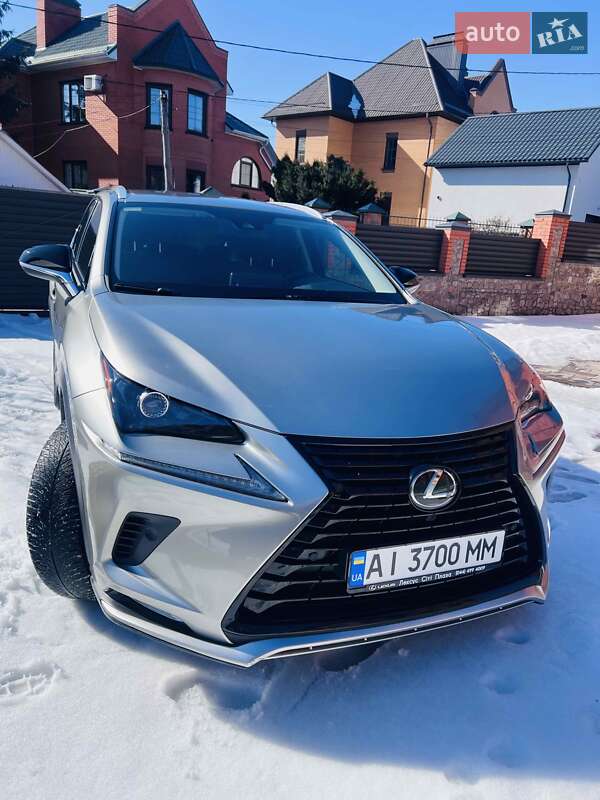 Lexus NX 2021