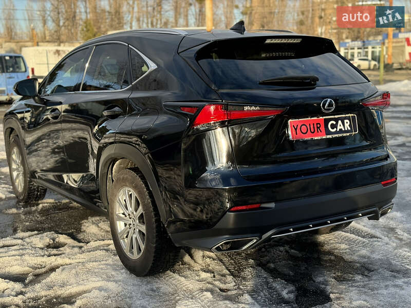 Позашляховик / Кросовер Lexus NX 2019 в Києві