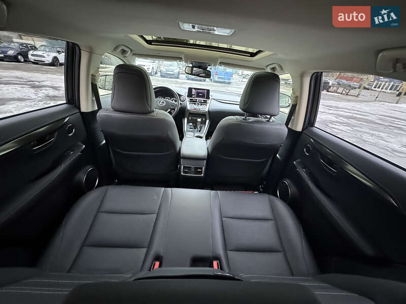 Позашляховик / Кросовер Lexus NX 2019 в Києві