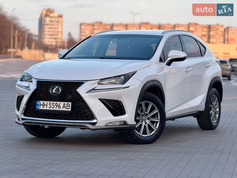 Внедорожник / Кроссовер Lexus NX 2016 в Одессе