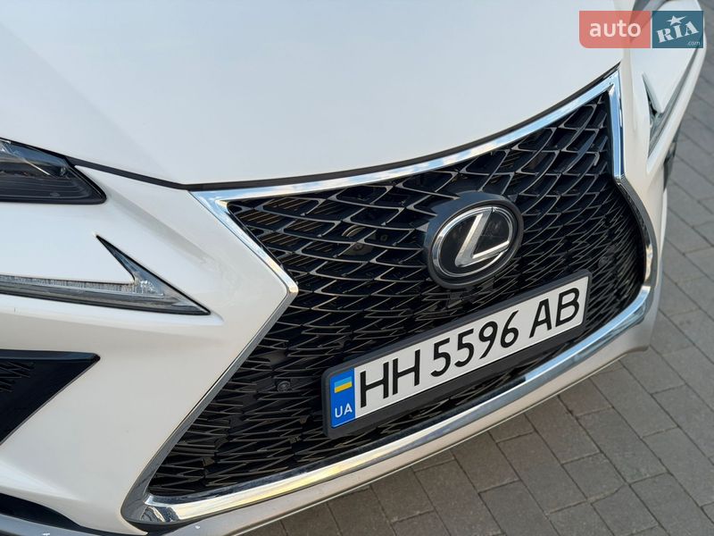 Внедорожник / Кроссовер Lexus NX 2016 в Одессе