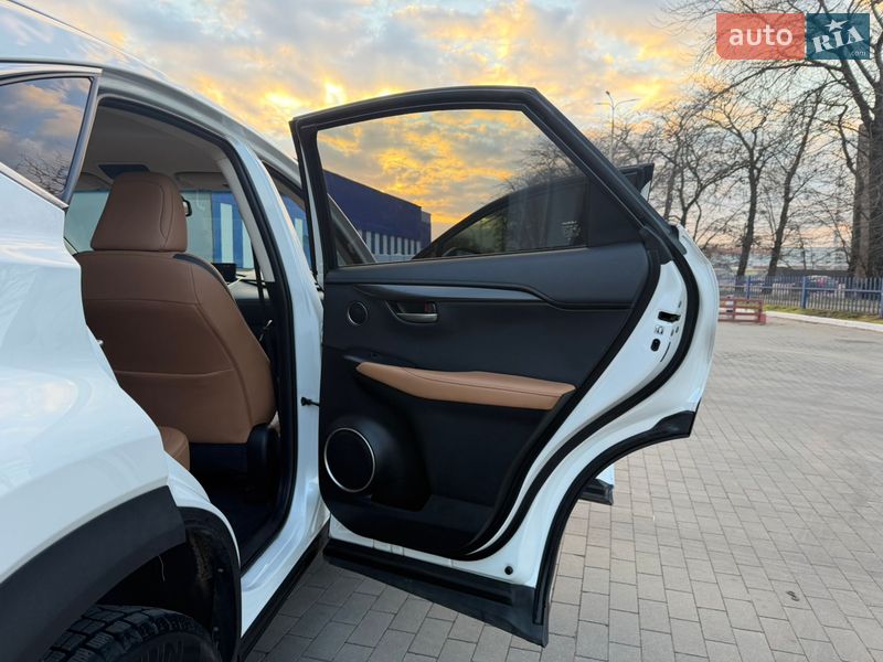 Внедорожник / Кроссовер Lexus NX 2016 в Одессе