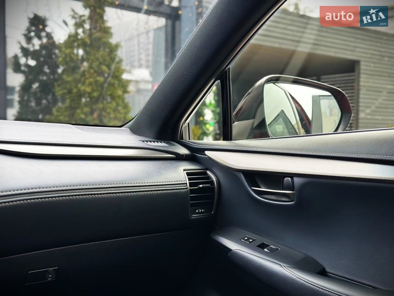 Внедорожник / Кроссовер Lexus NX 2017 в Киеве