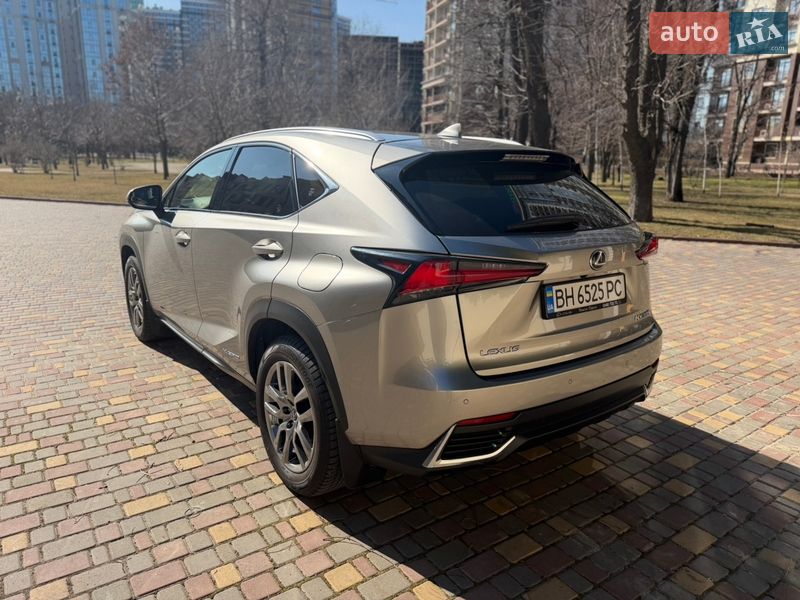 Внедорожник / Кроссовер Lexus NX 2020 в Одессе