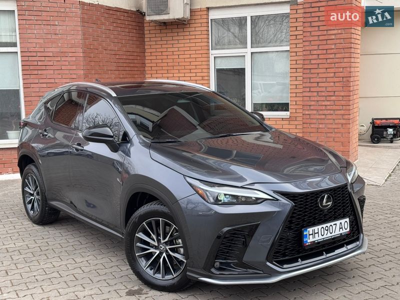 Lexus NX 2023