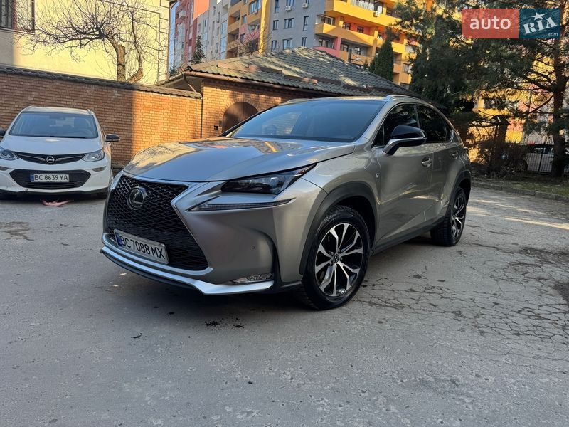 Позашляховик / Кросовер Lexus NX 2016 в Львові