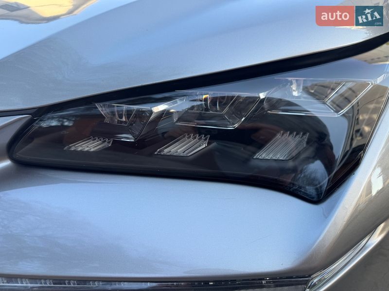 Позашляховик / Кросовер Lexus NX 2016 в Львові