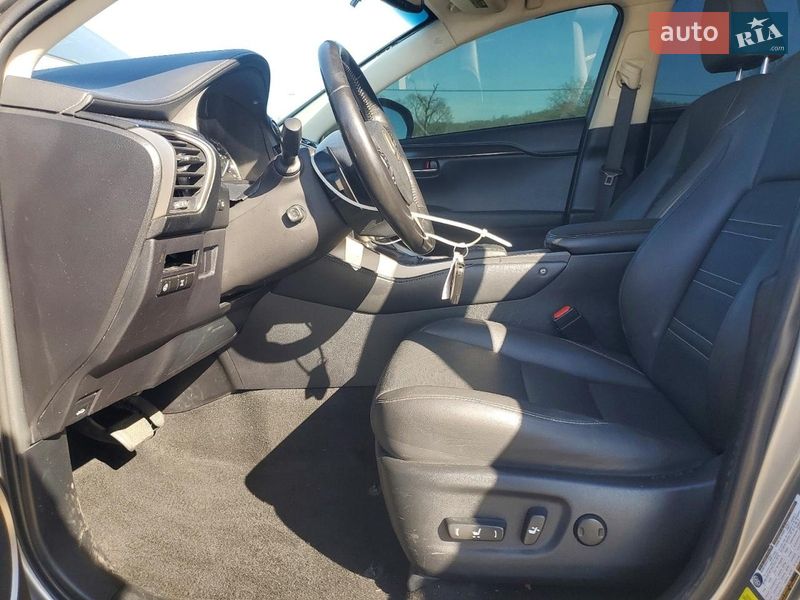 Внедорожник / Кроссовер Lexus NX 2018 в Одессе