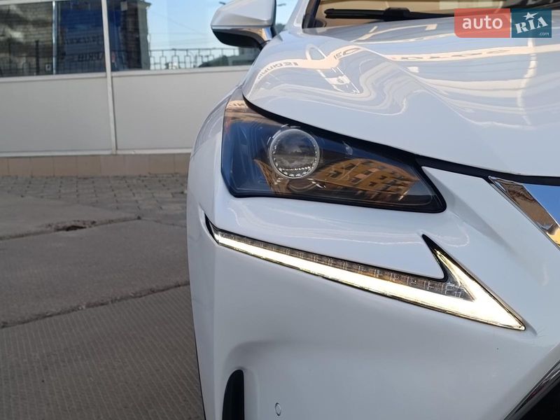 Позашляховик / Кросовер Lexus NX 2017 в Харкові
