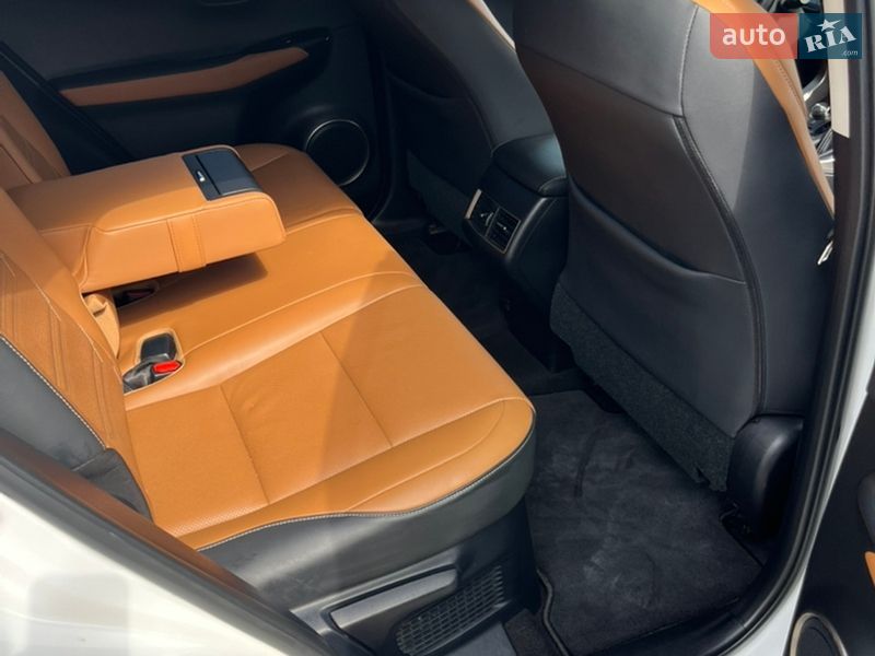 Позашляховик / Кросовер Lexus NX 2020 в Києві