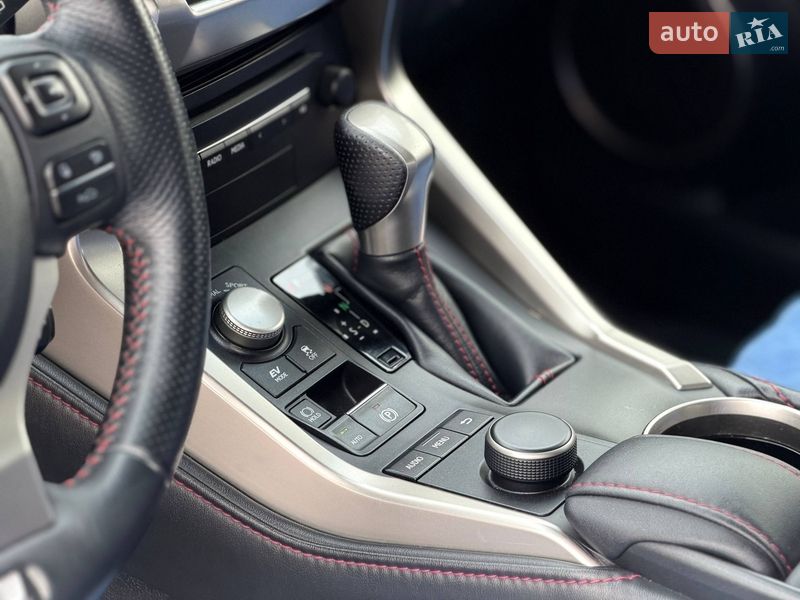 Позашляховик / Кросовер Lexus NX 2015 в Кривому Розі