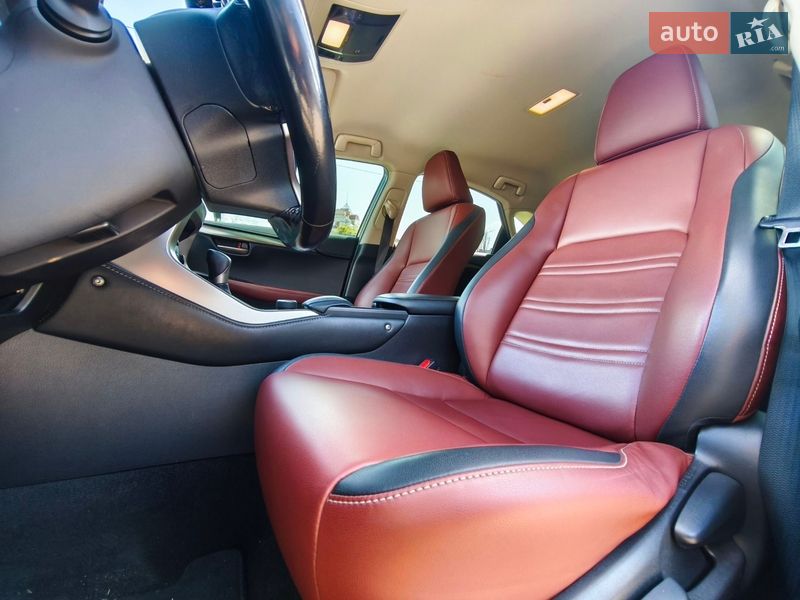 Позашляховик / Кросовер Lexus NX 2016 в Києві