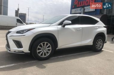 Позашляховик / Кросовер Lexus NX 2019 в Києві