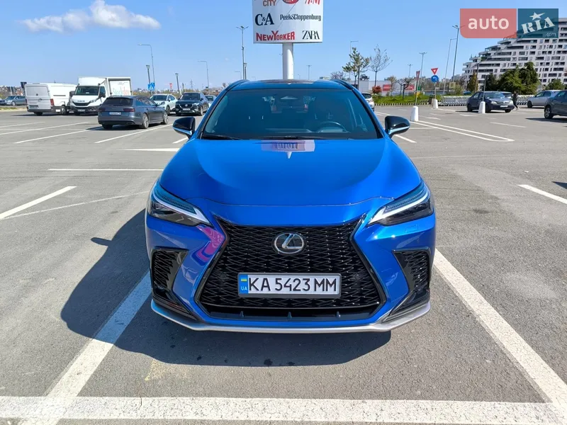 Lexus NX 2021