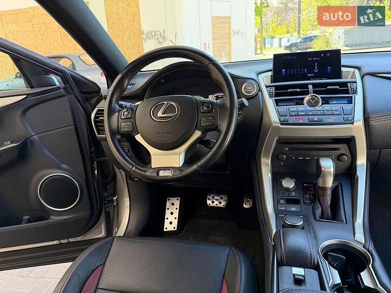 Внедорожник / Кроссовер Lexus NX 2016 в Днепре