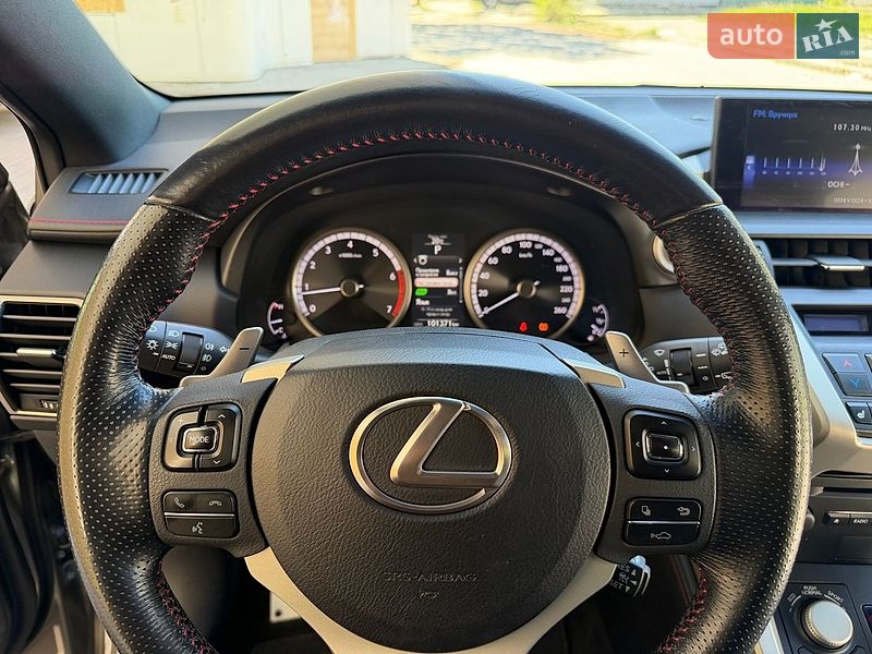 Внедорожник / Кроссовер Lexus NX 2016 в Днепре