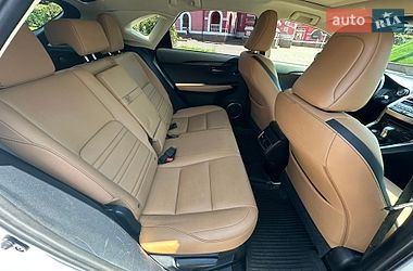 Внедорожник / Кроссовер Lexus NX 2017 в Днепре