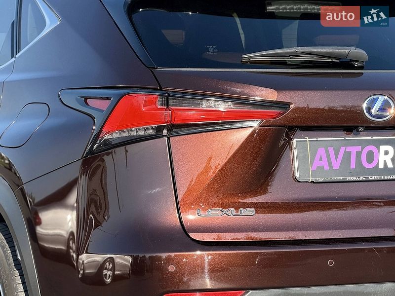 Внедорожник / Кроссовер Lexus NX 2017 в Кривом Роге