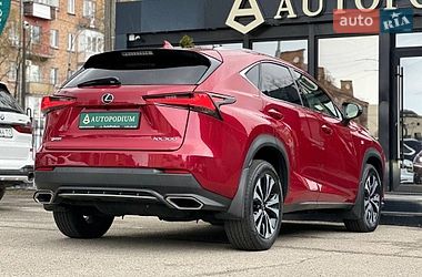 Внедорожник / Кроссовер Lexus NX 2017 в Киеве