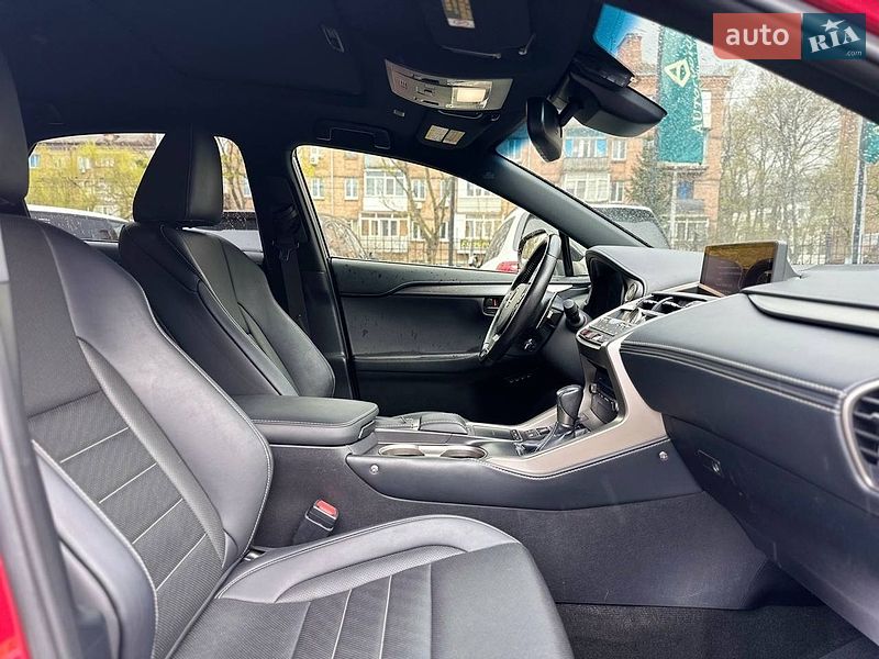 Внедорожник / Кроссовер Lexus NX 2017 в Киеве