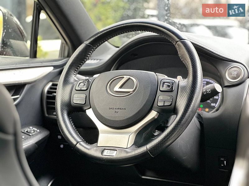 Внедорожник / Кроссовер Lexus NX 2017 в Киеве