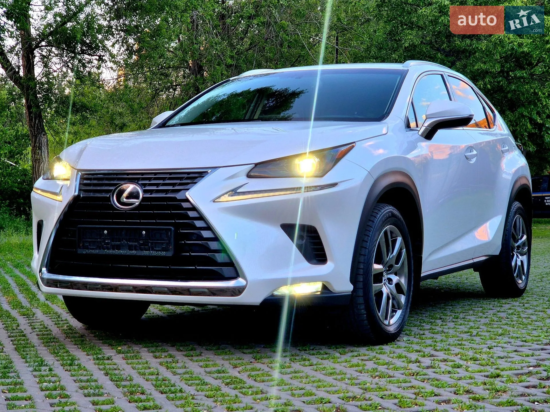 2017 Lexus NX - мініатюра 4