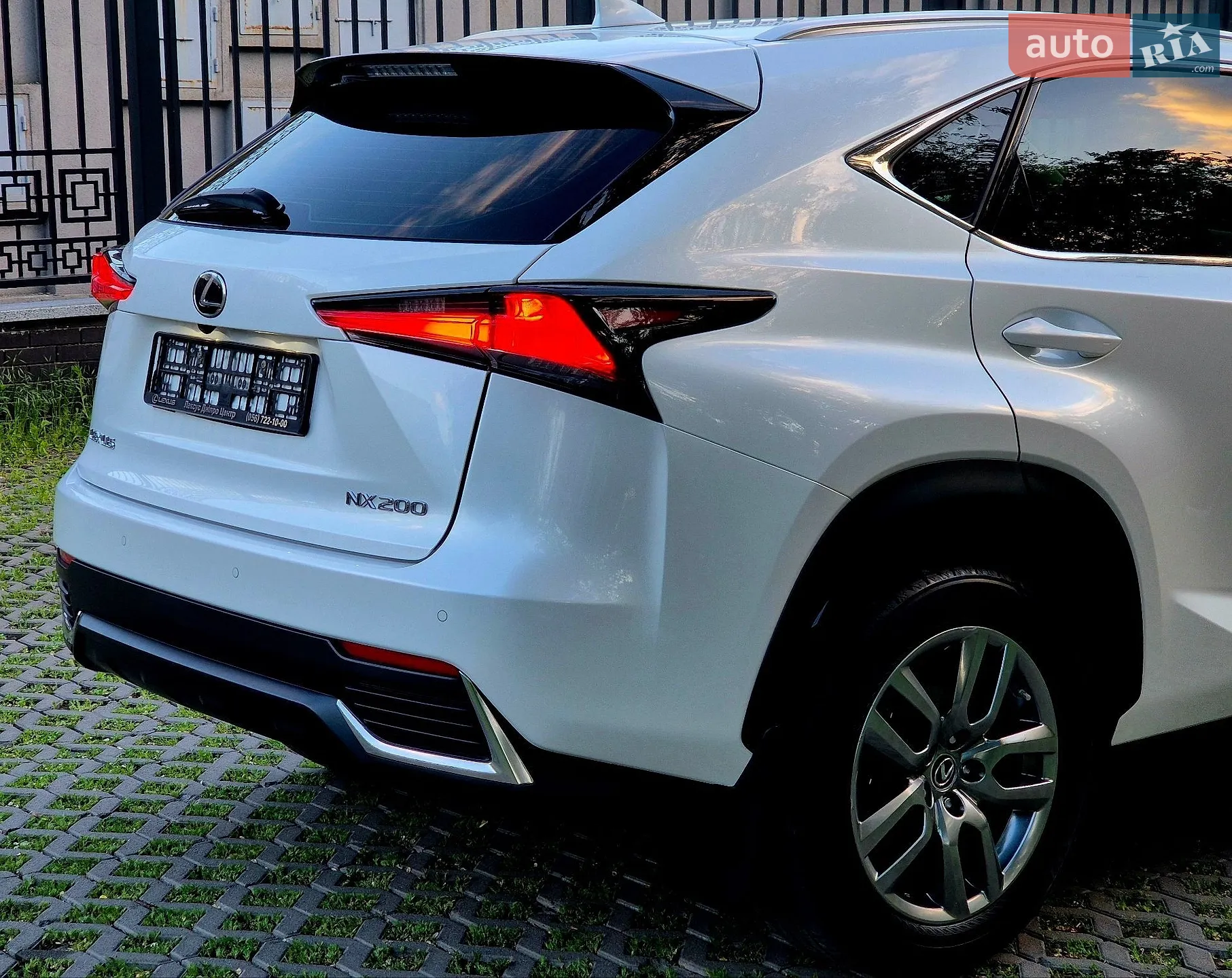 2017 Lexus NX - мініатюра 12