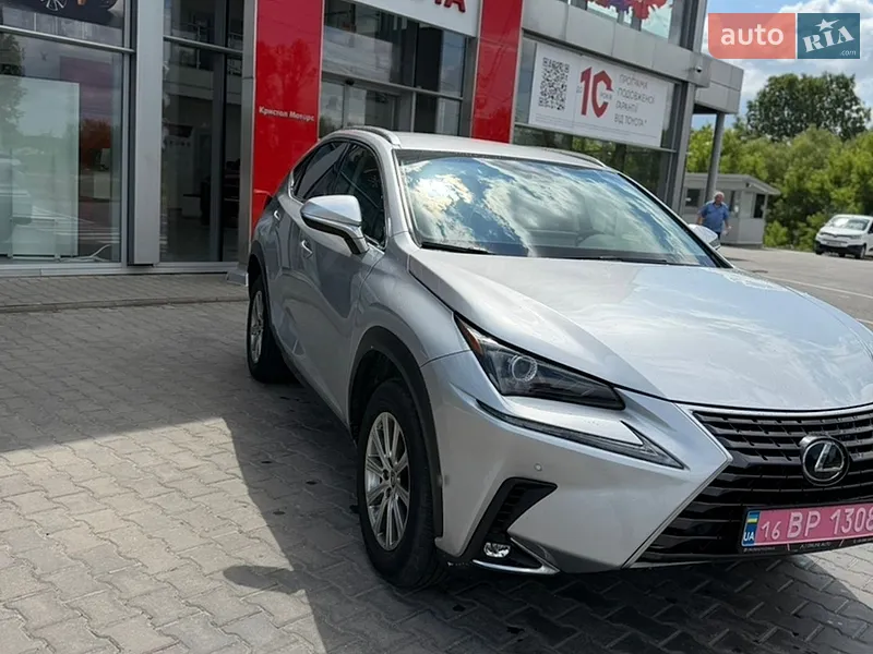 Lexus NX 2019