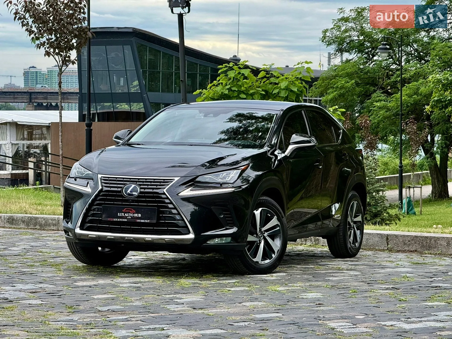 2021 Lexus NX - мініатюра 3