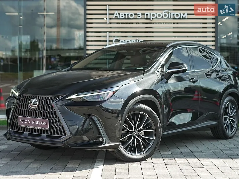 Lexus NX 2023