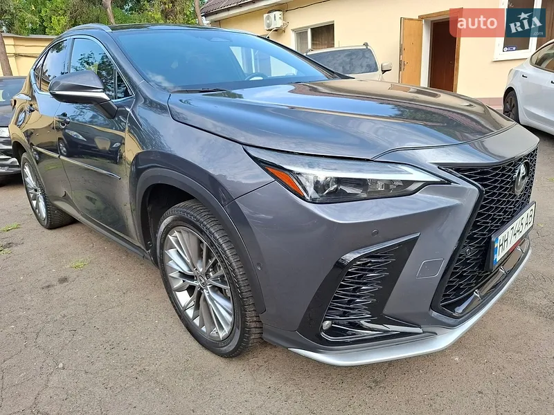 Lexus NX 2022