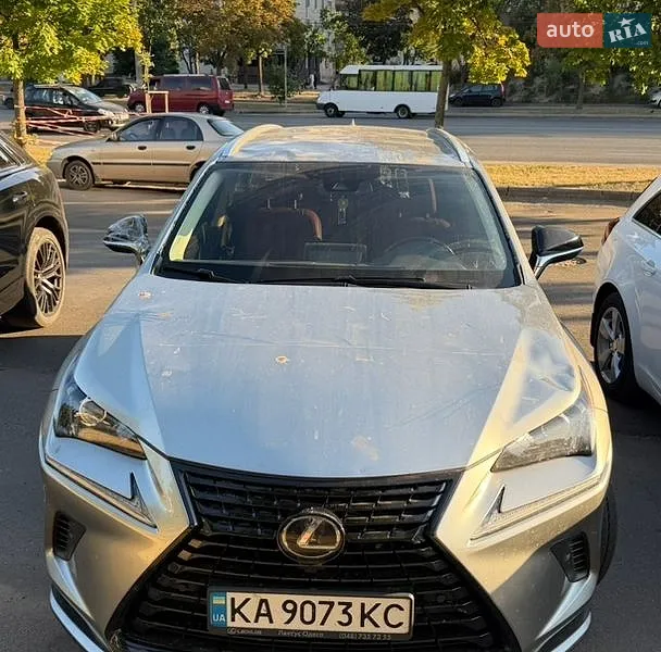 Lexus NX 2020