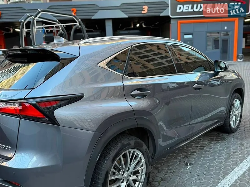 Lexus NX