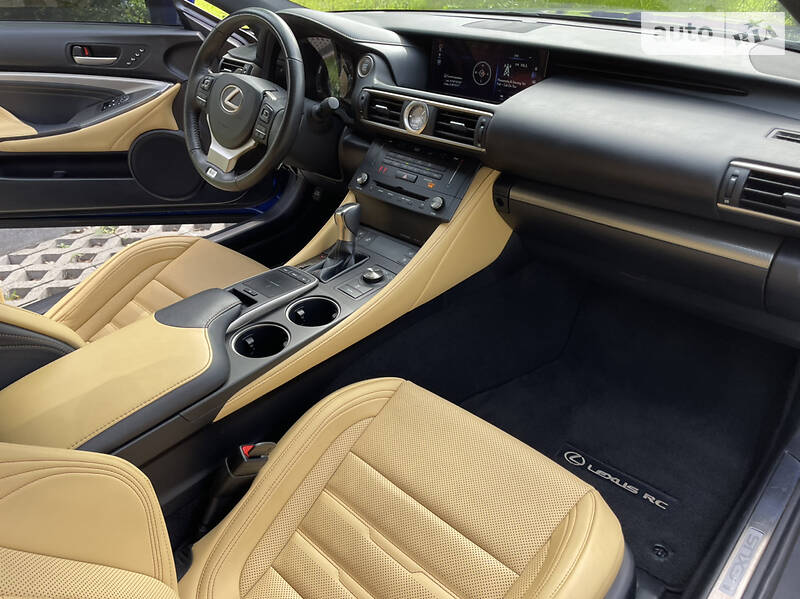 Купе Lexus RC 2018 в Буче
