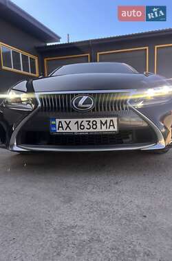 Купе Lexus RC 2015 в 
