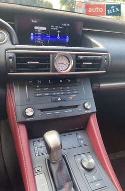 Купе Lexus RC 2017 в 
