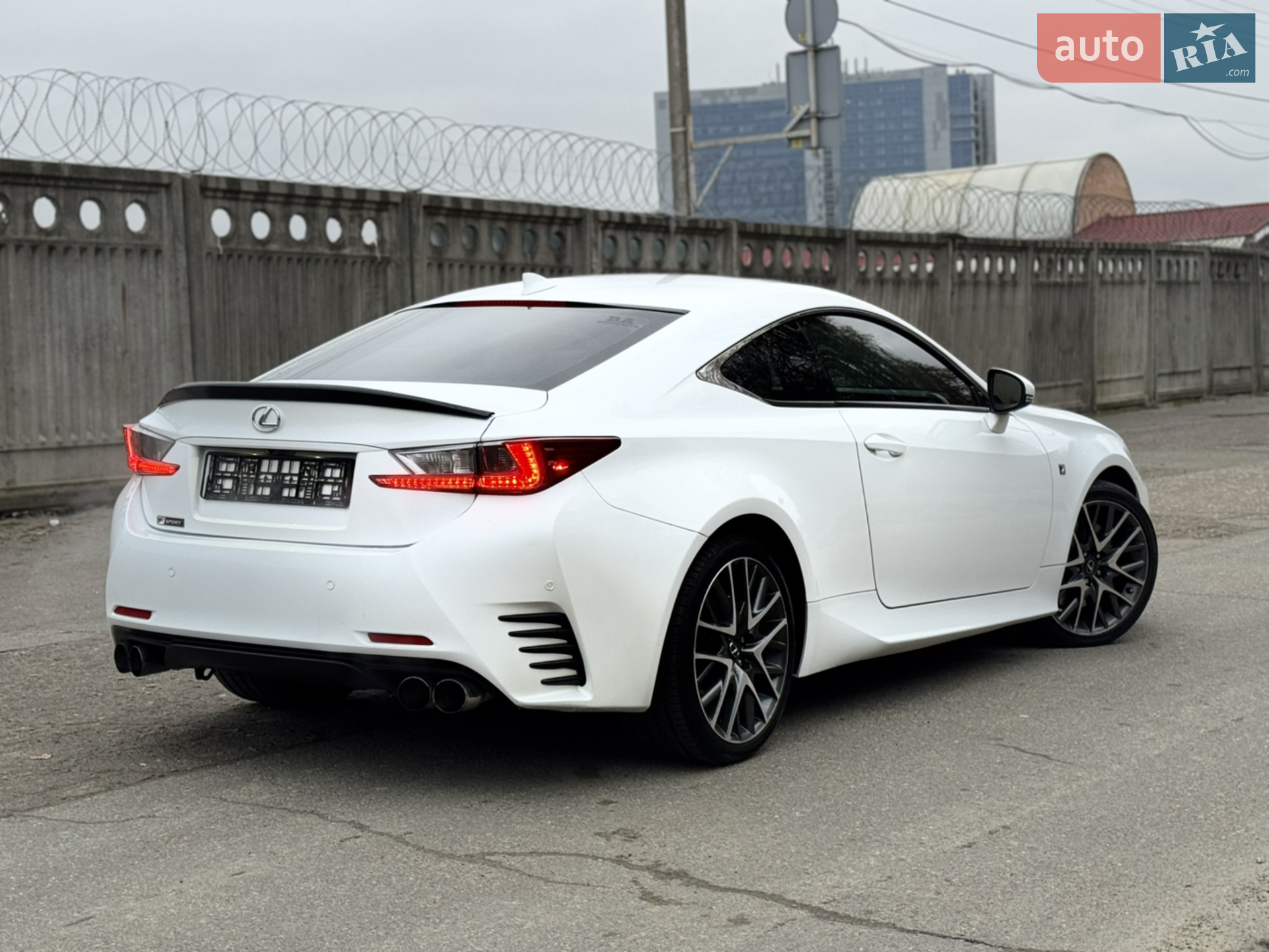 2017 Lexus RC - мініатюра 5