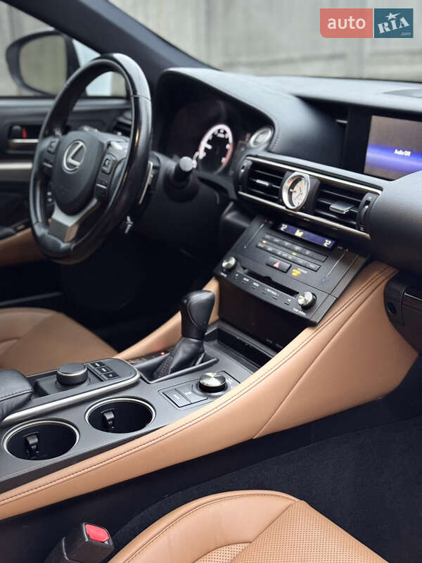 Купе Lexus RC 2017 в Киеве фото 15 Купе Lexus RC 2017 в Киеве