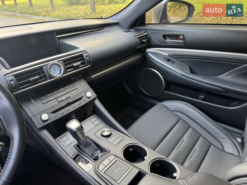 Купе Lexus RC 2017 в Умани