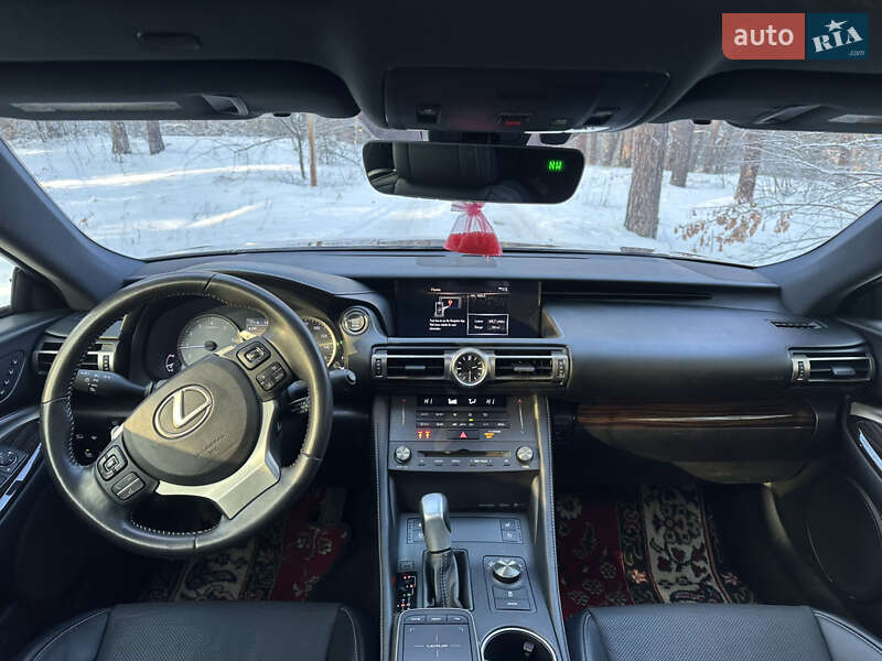 Купе Lexus RC 2019 в Києві фото 36 Купе Lexus RC 2019 в Києві