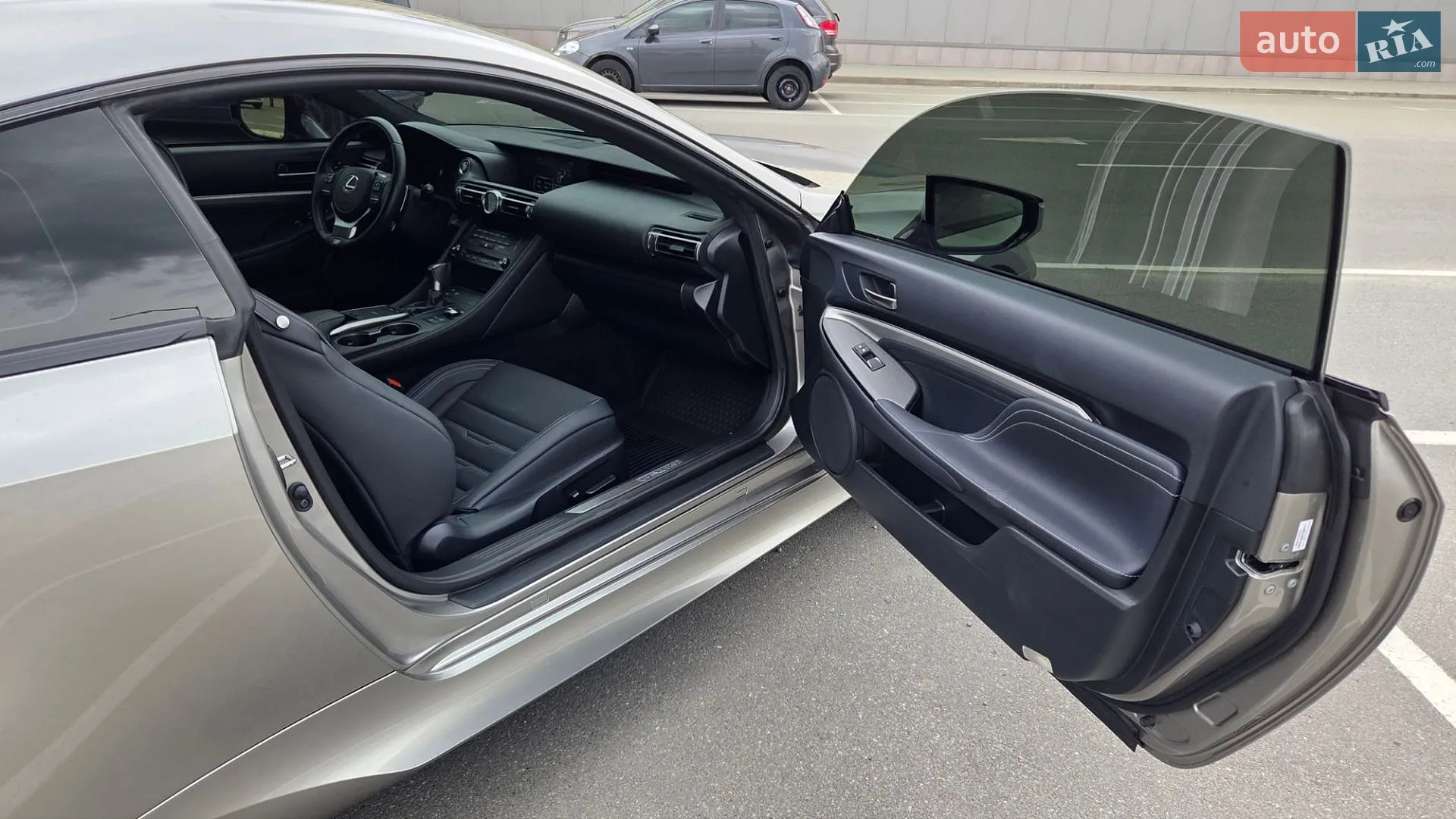 2022 Lexus RC - мініатюра 24