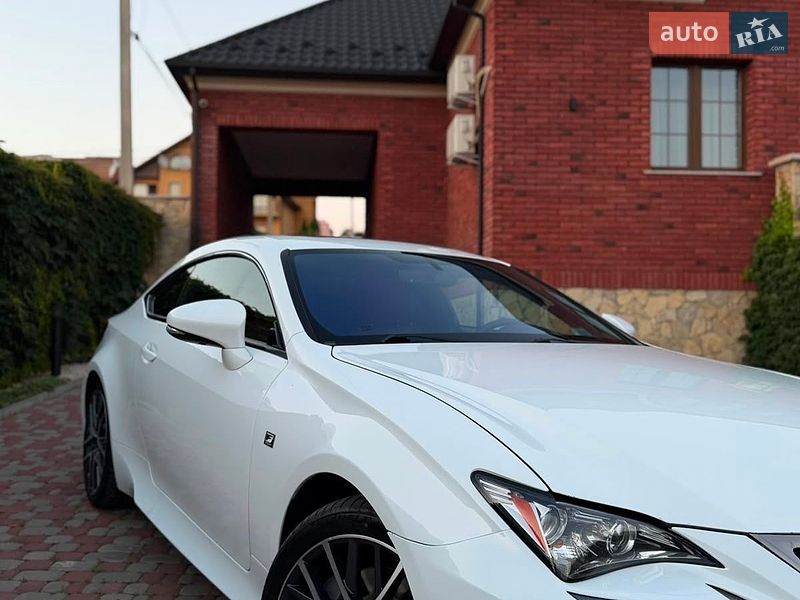 Купе Lexus RC 2017 в Черновцах