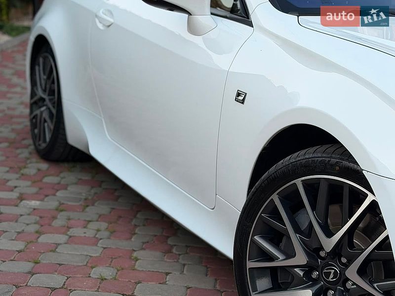 Купе Lexus RC 2017 в Черновцах