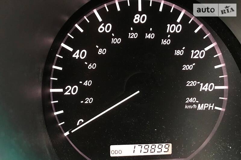 Позашляховик / Кросовер Lexus RX 2006 в Києві
