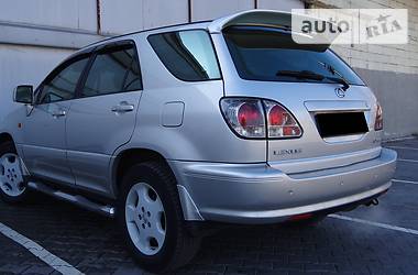 Внедорожник / Кроссовер Lexus RX 2002 в Одессе