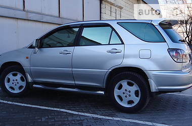 Внедорожник / Кроссовер Lexus RX 2002 в Одессе